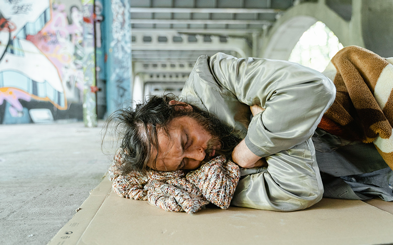 精神科醫師進駐收容所，大幅提升精神疾病無家者安居率