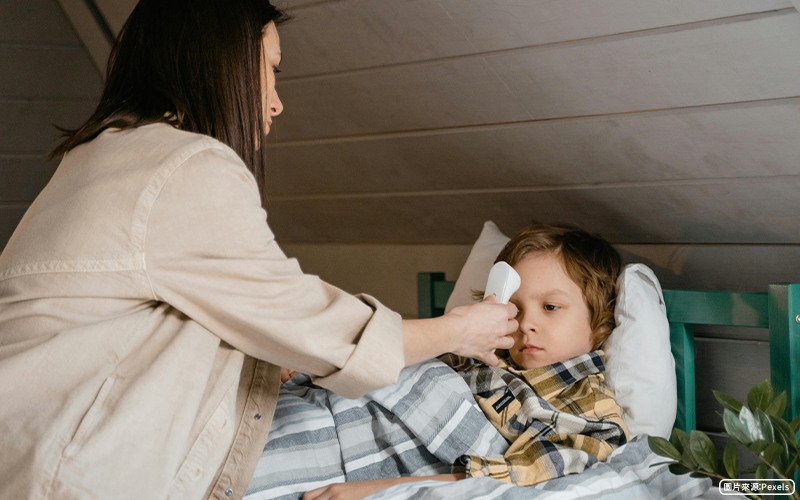 小孩發燒不用慌，兒科醫師這麼說